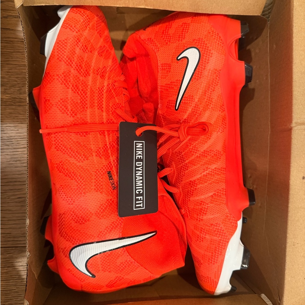 Nike Phantom Luna FG Cleats